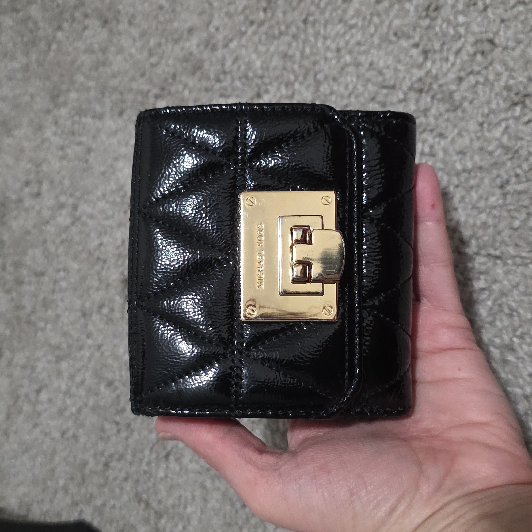Michael Kors Vivianne Patent Leather Quilted Trifold Coin Wallet Black